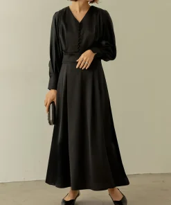 [PREMIUM DRESS COLLECTION][低身長サイズ有]Vネックウエスト切り替えタックフレアワンピース